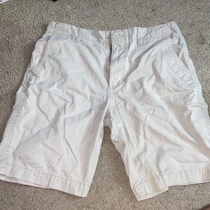 Old Navy Cream Khaki Shorts